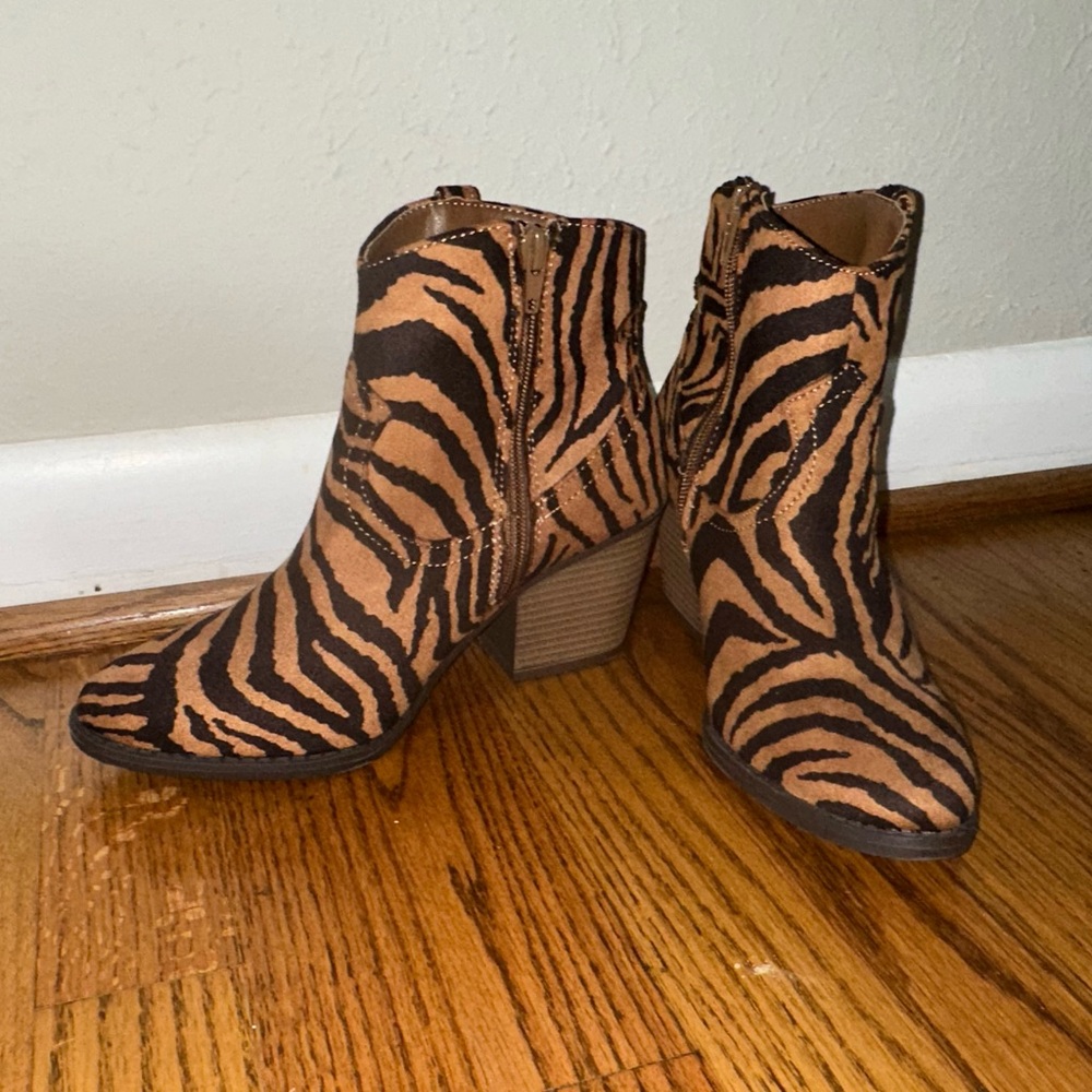 Tiger Print Booties